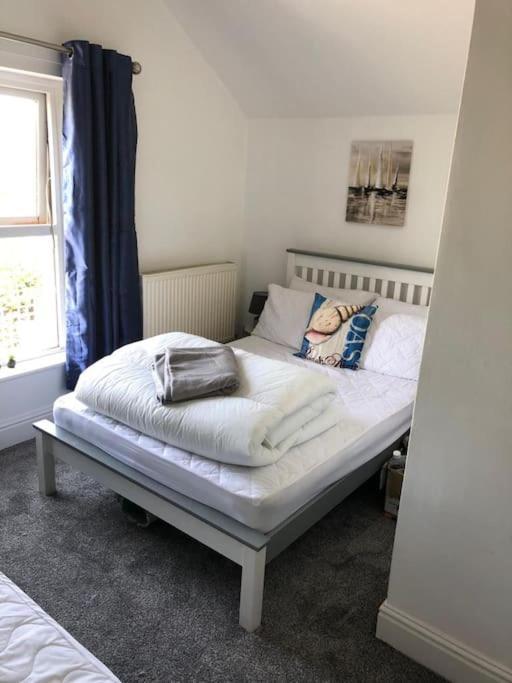First Floor Apartment With Mountain Views Tywyn Exterior photo